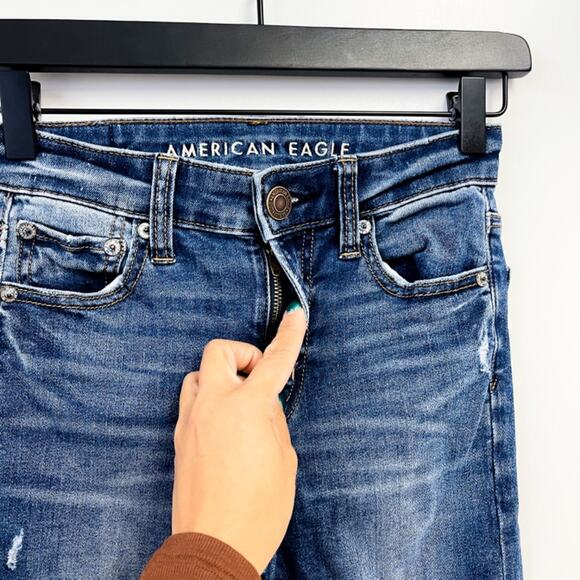 American Eagle | Hi-Rise Jegging Jeans Distressed Blue | 00 Short - Picture 7 of 10